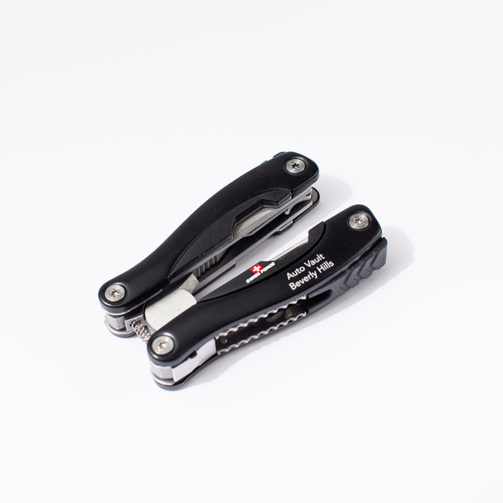 Auto Vault Limited Edition Swiss Force® multi-tool