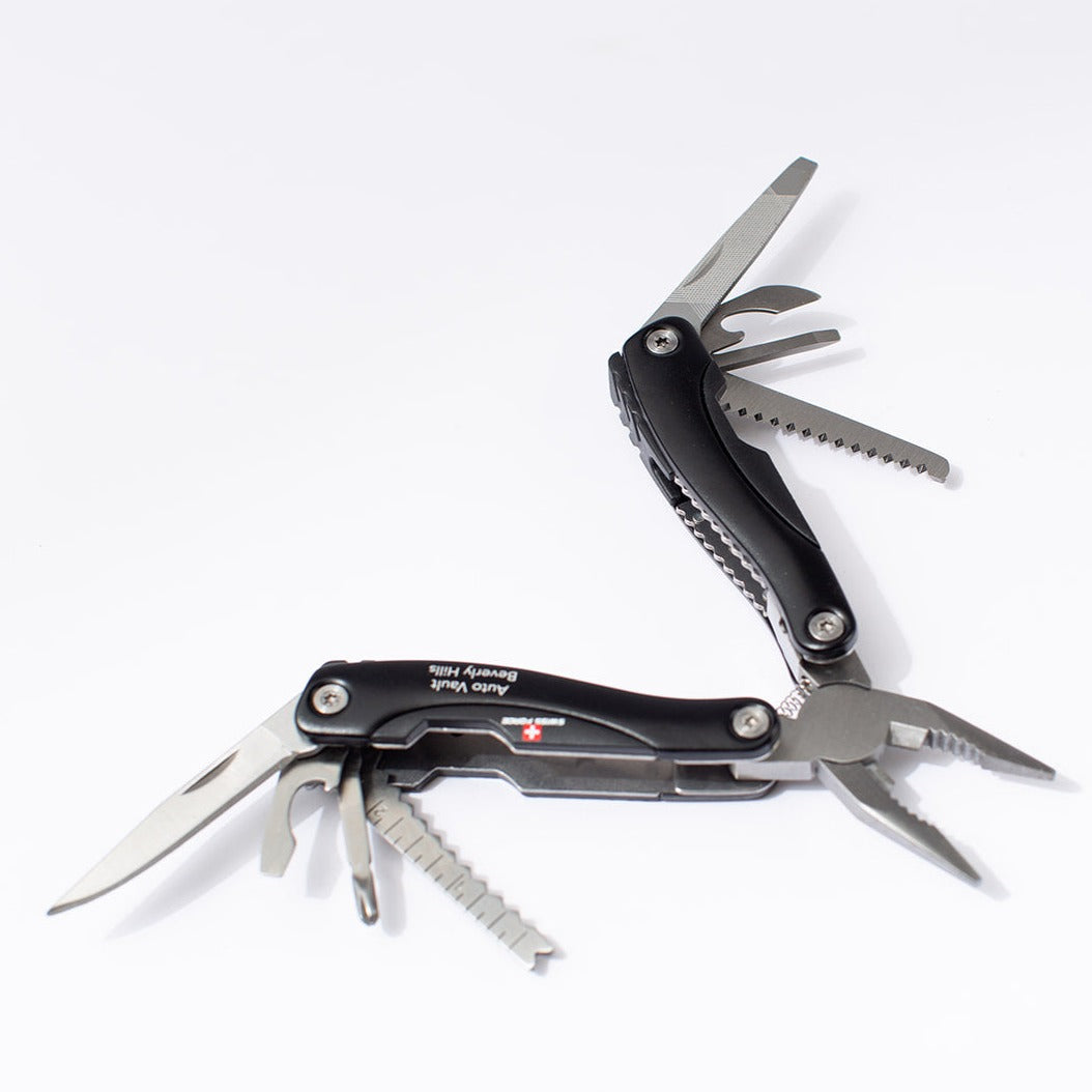 Auto Vault Limited Edition Swiss Force® multi-tool